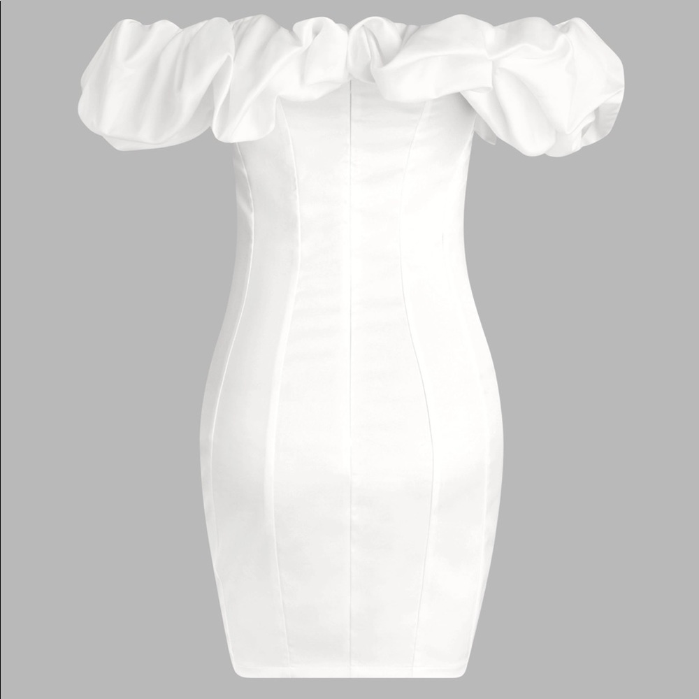 NWT Off shoulder ruffle white mini dress